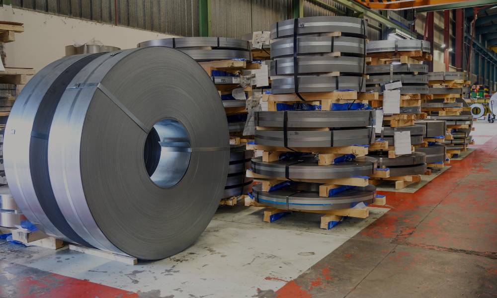 Engineers discussing how to choose the best stainless steel grade for your casting