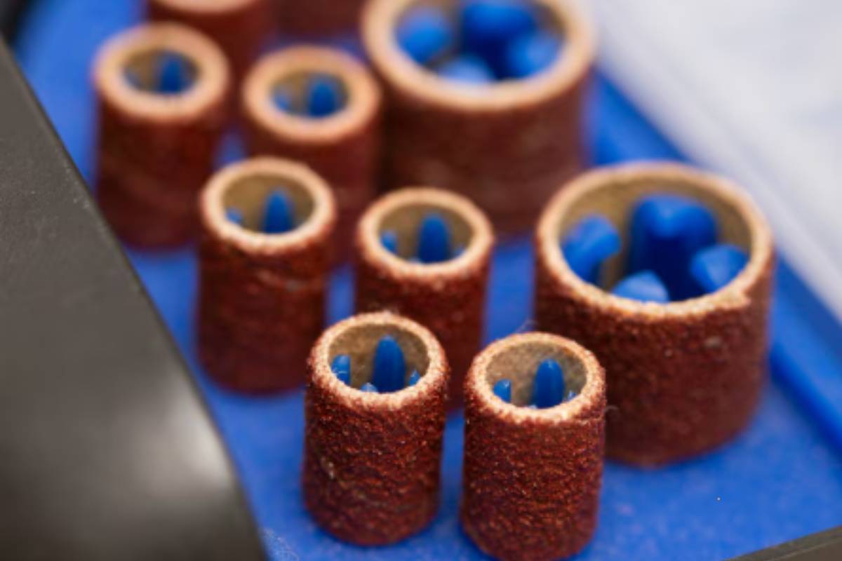 Corrosion resistant castings for pharmaceutical equipment