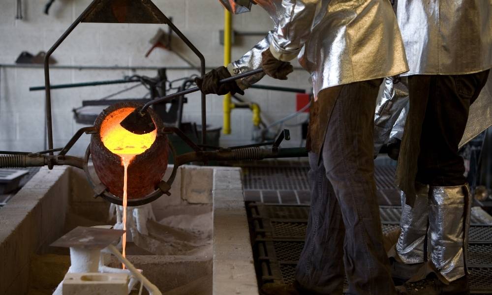 investment casting vs metal injection molding MIM manufacturing process comparison