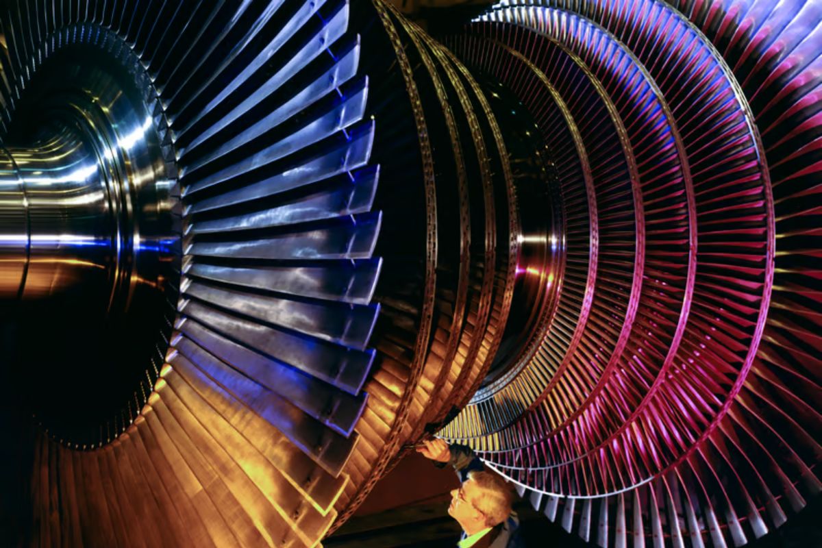 This image represents Benefits of Inconel Casting for high-temperature industrial applications including gas turbines, furnace systems, and aerospace exhaust components.